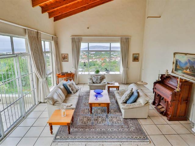 4 Bedroom House in Lower Robberg