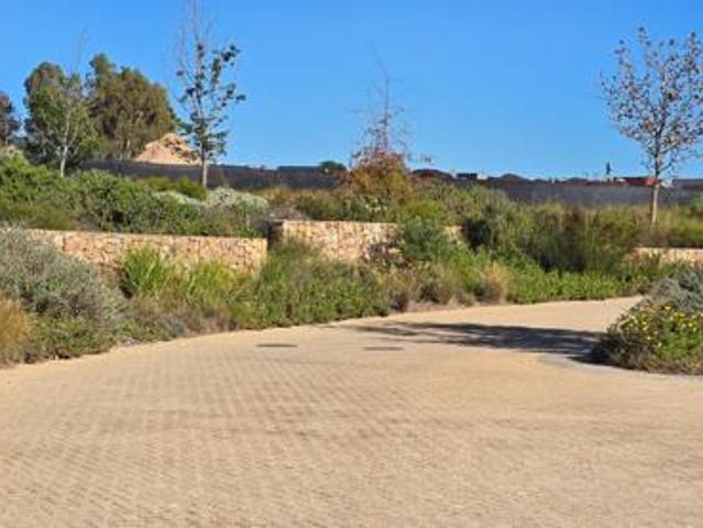 4 Bedroom House in Longlands
