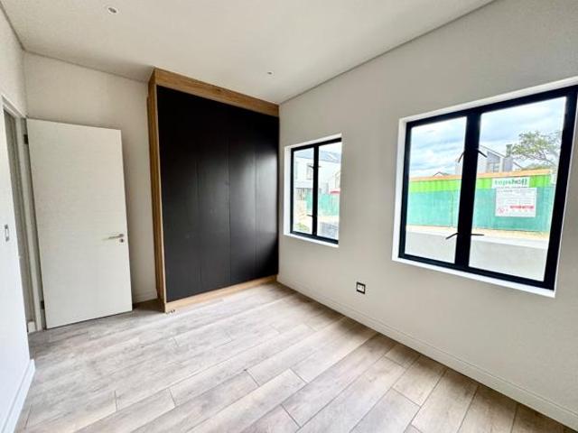 4 Bedroom House in Longlands