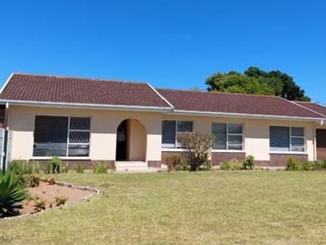 4 Bedroom House in Lorraine