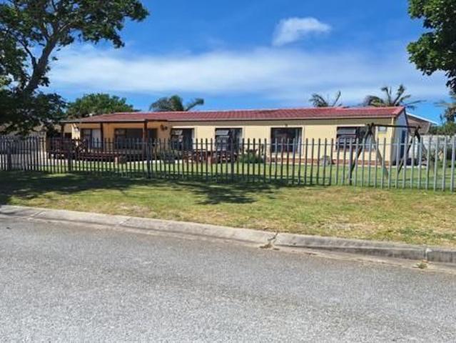 4 Bedroom House in Lorraine