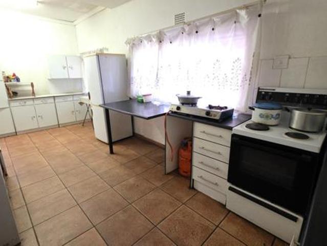 4 Bedroom House in Laudium