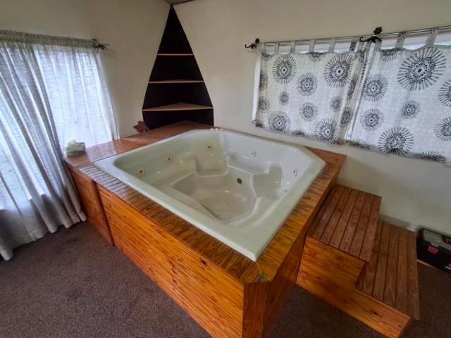 4 Bedroom House in Laudium