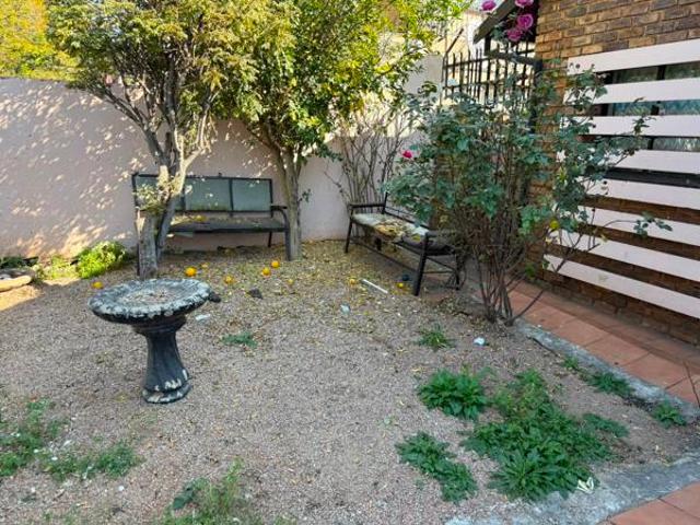 4 Bedroom House in Laudium
