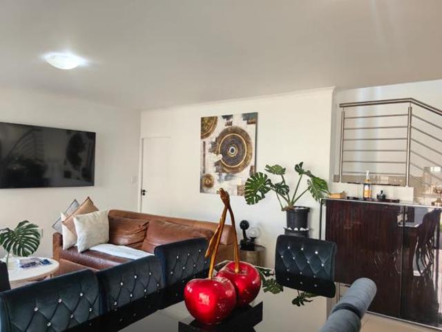 4 Bedroom House in La Camargue Private Country Estate