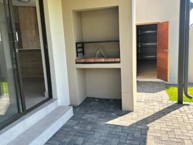 4 Bedroom House in La Camargue Private Country Estate