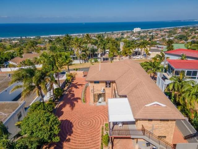 4 Bedroom House in La Lucia