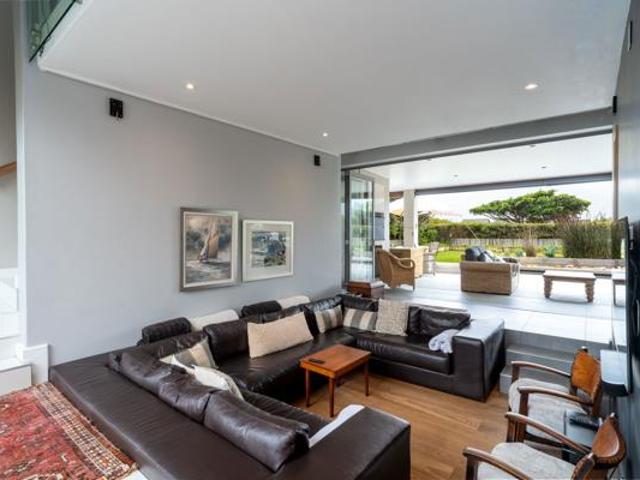 4 Bedroom House in Lake Michelle