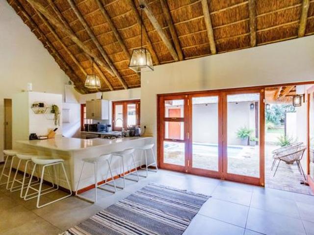 4 Bedroom House in Lakeland Estate