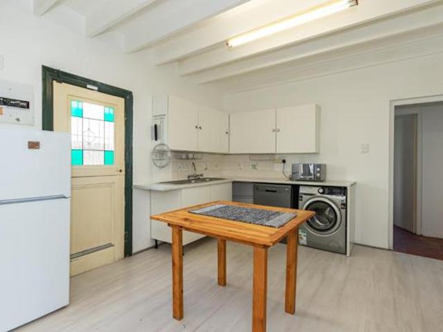 4 Bedroom House in Lakeside