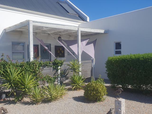 3 Bedroom House in Lampiesbaai