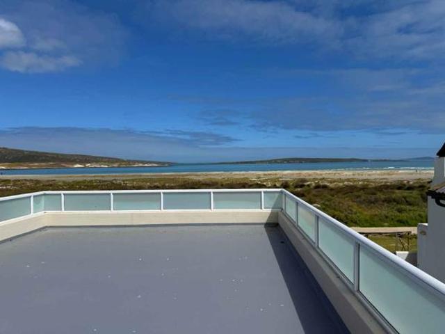 4 Bedroom House in Langebaan Central