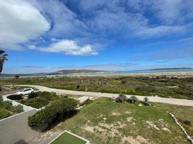 4 Bedroom House in Langebaan Central