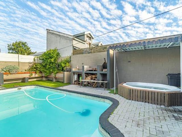 4 Bedroom House in Lansdowne
