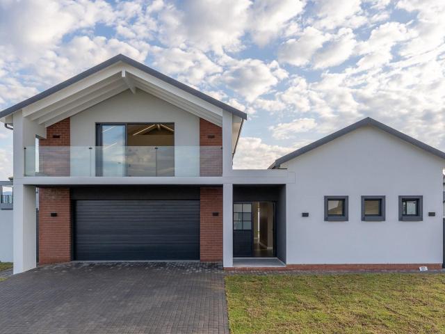 4 Bedroom House in Le Grand Estate