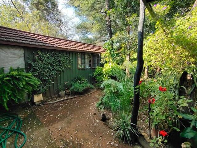 4 Bedroom House in Leeupoort