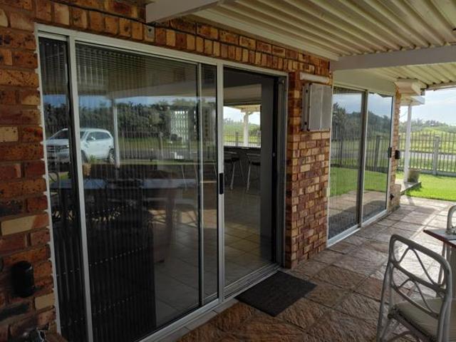 4 Bedroom House in Leisure Bay