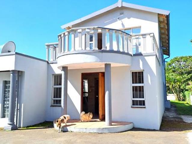 4 Bedroom House in Leisure Bay