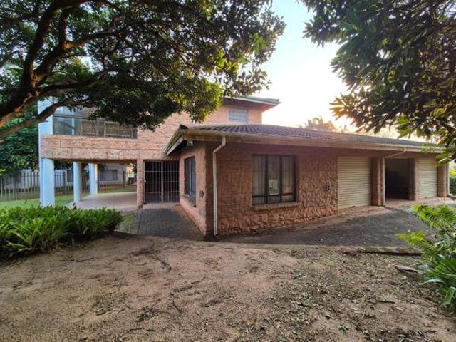 4 Bedroom House in Leisure Bay
