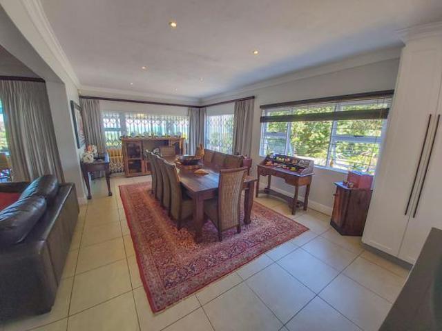 4 Bedroom House in Leisure Bay