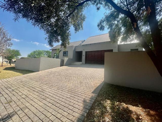 4 Bedroom House in Leloko Lifestyle & Eco Estate