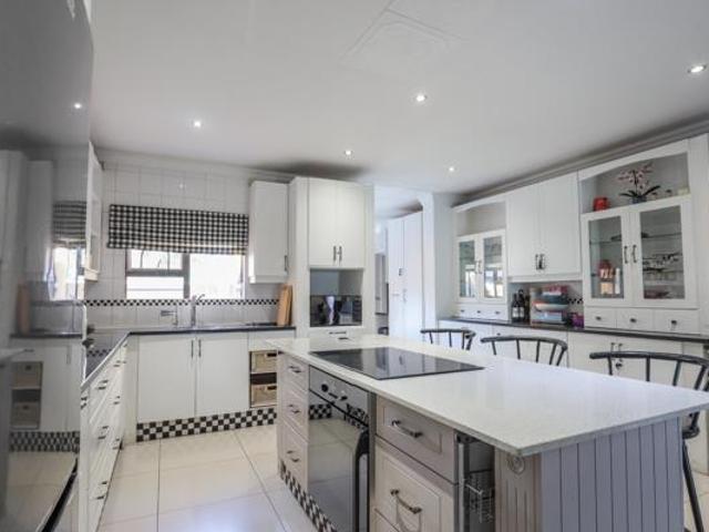 4 Bedroom House in Leloko Lifestyle & Eco Estate