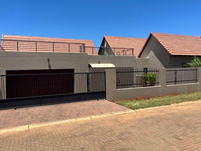 4 Bedroom House in Leloko Lifestyle & Eco Estate