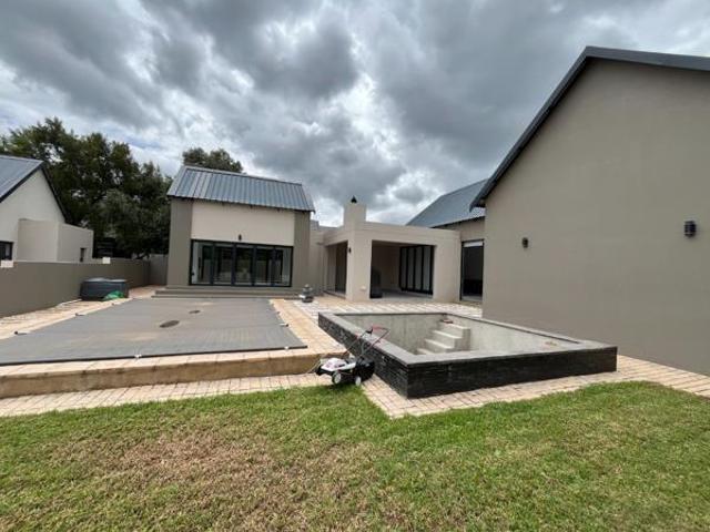 4 Bedroom House in Leloko