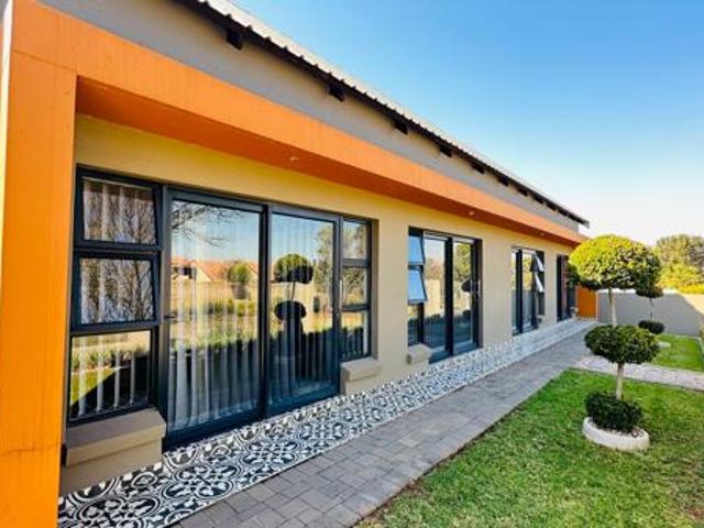 4 Bedroom House in Leloko