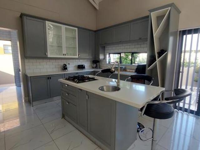 4 Bedroom House in Leloko