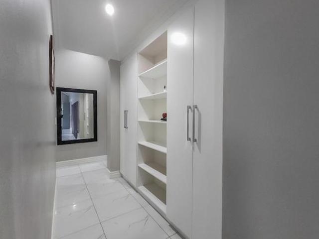 4 Bedroom House in Leloko