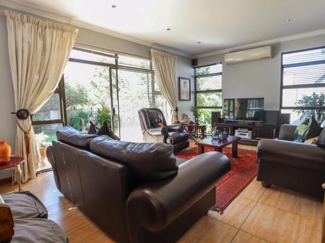 4 Bedroom House in Leloko