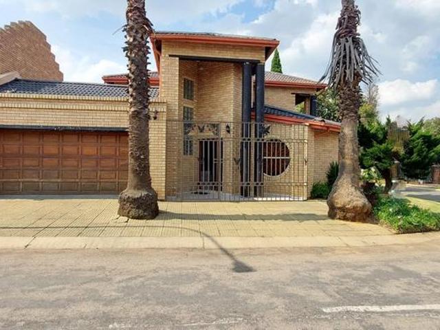 4 Bedroom House in Lenasia South