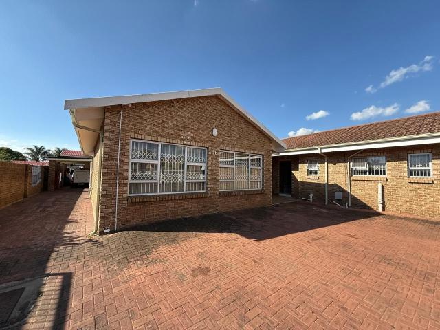 4 Bedroom House in Lennoxton