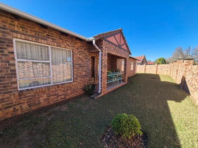 4 Bedroom House in Lennoxton