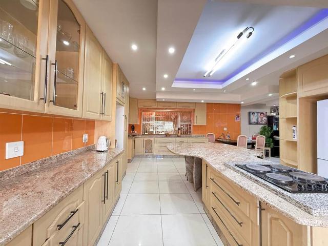 4 Bedroom House in Lennoxton