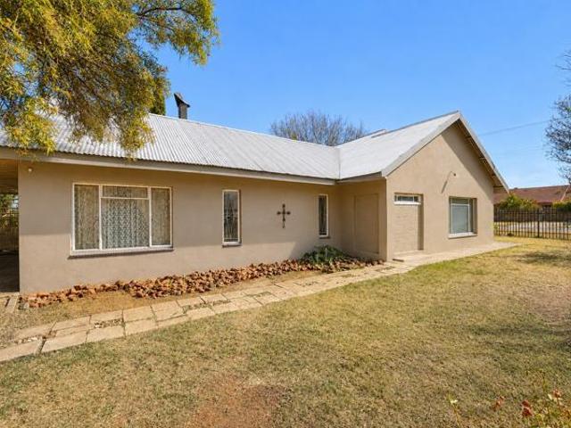 4 Bedroom House in Lichtenburg