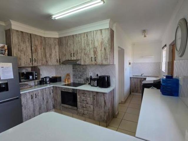 4 Bedroom House in Lincoln Meade