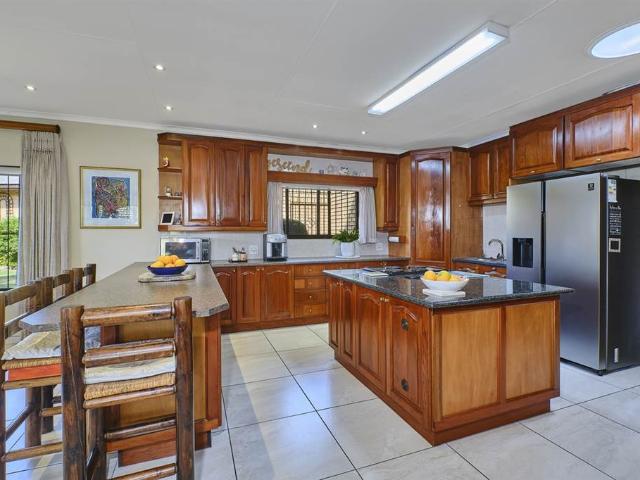4 Bedroom House in Linden