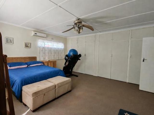 4 Bedroom House in Lindene