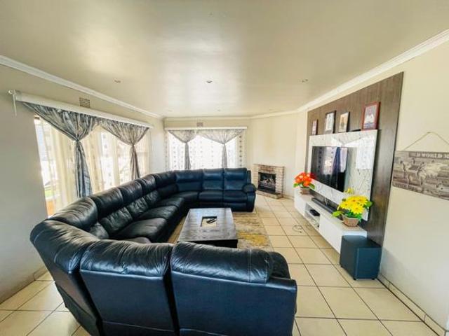 4 Bedroom House in Lindhaven