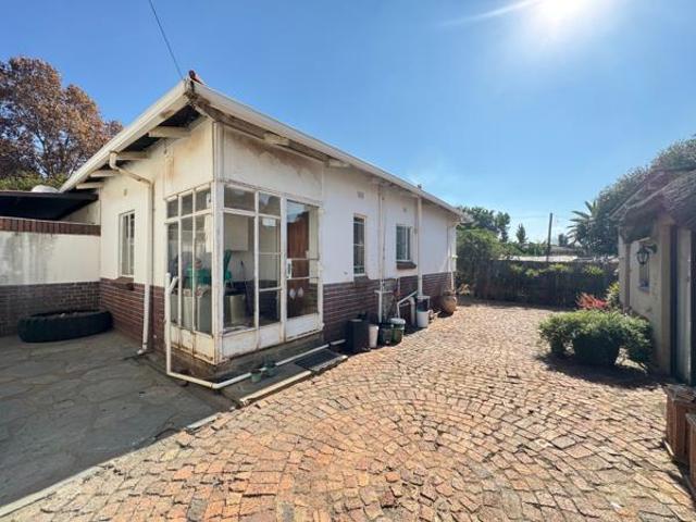 4 Bedroom House in Lyttelton Manor