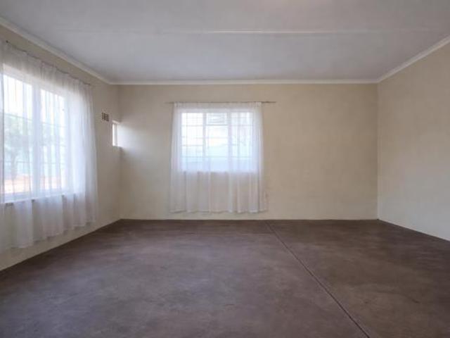 4 Bedroom House in Lyttelton Manor