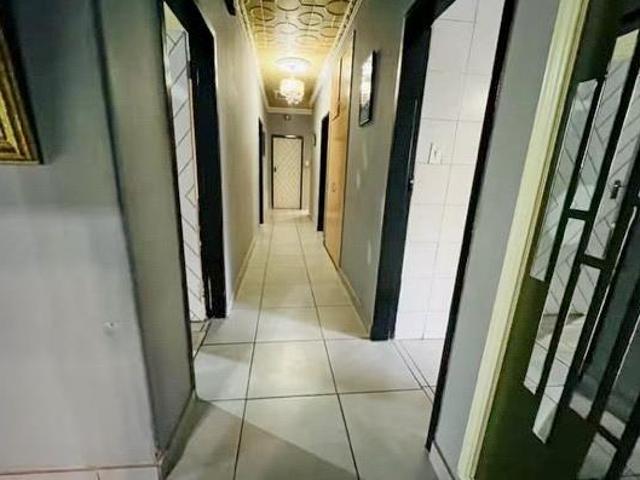 4 Bedroom House in Lynnwood
