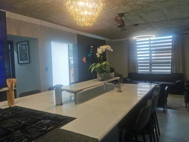 4 Bedroom House in Lynnwood