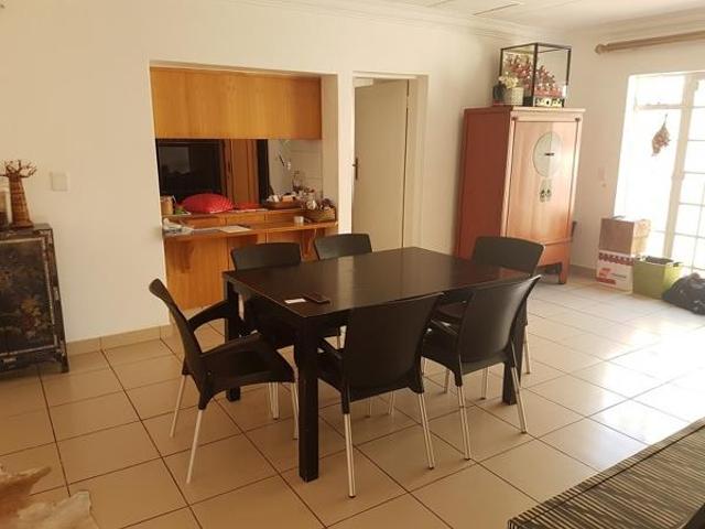4 Bedroom House in Lynnwood Glen