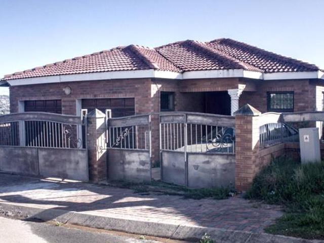 4 Bedroom House in Motherwell