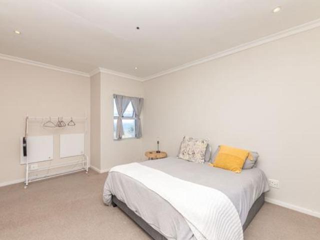 4 Bedroom House in Mouille Point