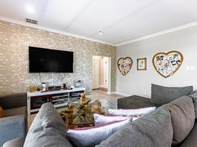 4 Bedroom House in Mount Edgecombe Country Club Estate
