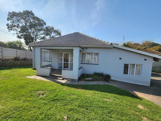 4 Bedroom House in Mount Vernon